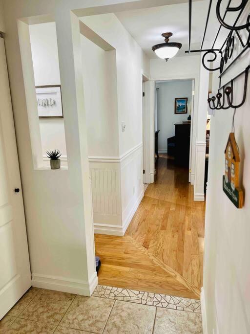 P Tit Boreal- 2 Minutes De La Plage Memphremagog Apartment Exterior photo